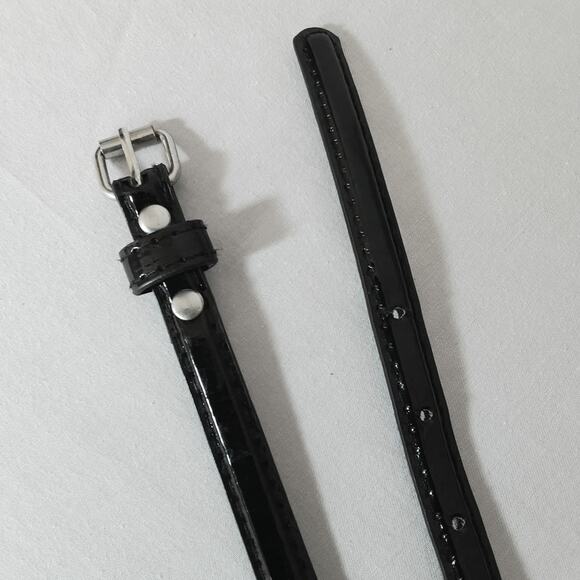 Black Patent Faux Leather Skinny Belt Medium Waist Silver Tone Hardware - Picture 6 of 10